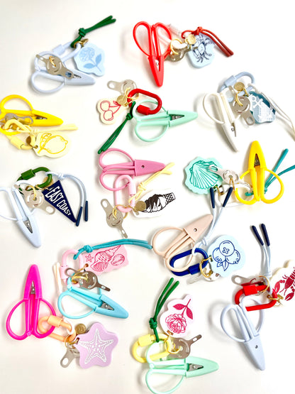 Pink Shells Snip & Threader Keychain