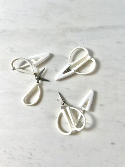 White Super Snips