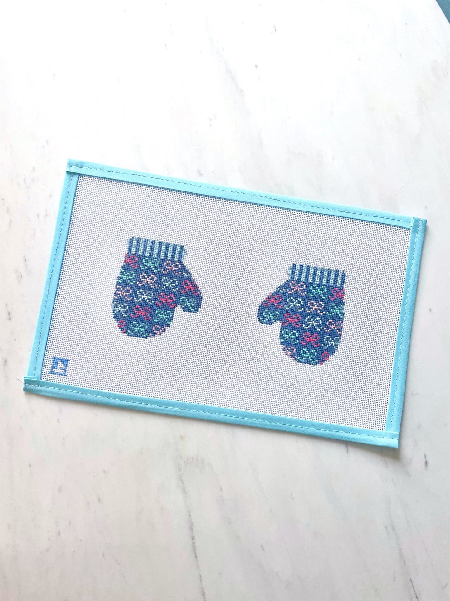 Bow Mittens